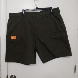 SAVANE OLIVE HIKING CARGO SHORT W TECH POCKET UPF 30 W42 NEW